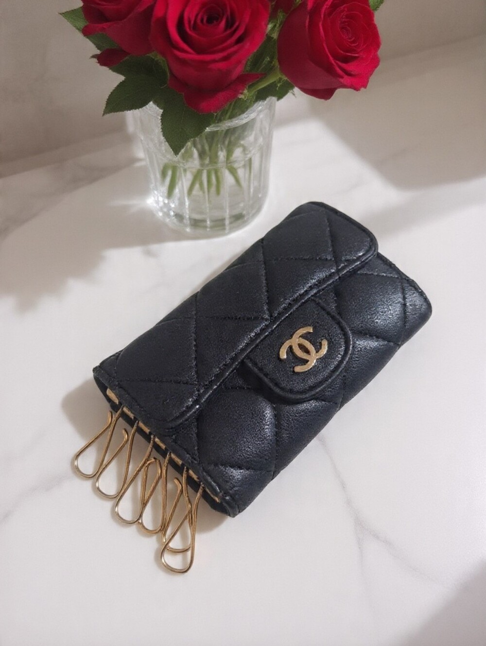 Chanel Classic 6 Key Holder and Card Case Black Lambskin✨️ - Picture 3 of 13